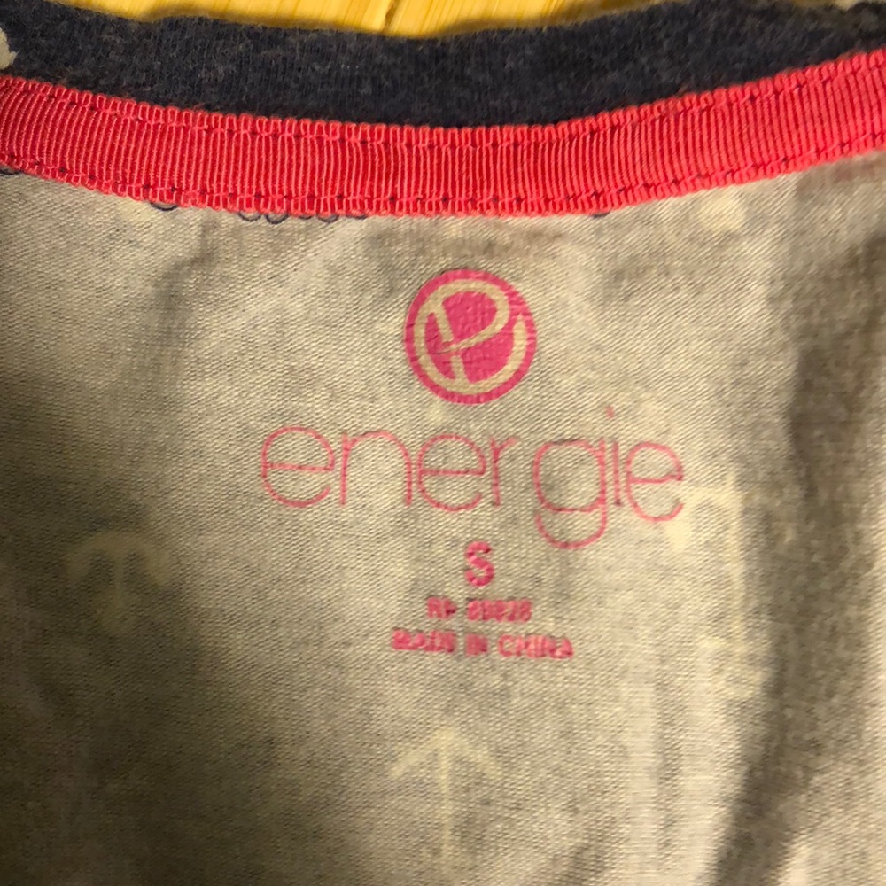 Crop low cut shirt - Picture 2 of 2